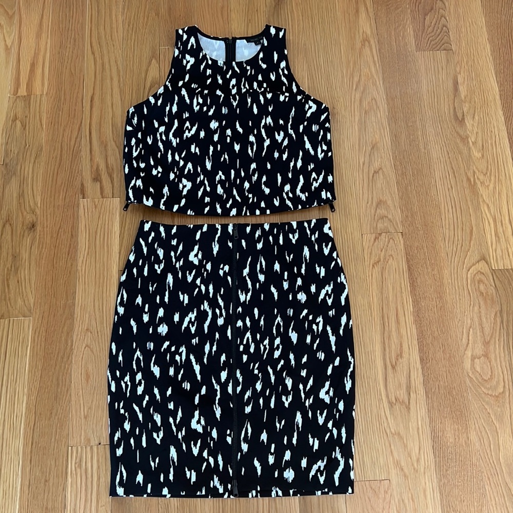 Rachel Zoe Black and White Patterned Two-Piece Top and Skirt Set